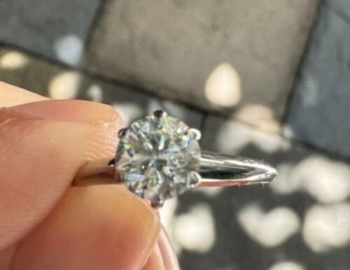 Tiffany Co Setting Platinum 1.03ct Round G VS2 Diamond Platinum Engagement Ring