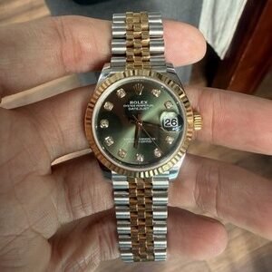2022 Rolex Datejust 31 Green Diamond Dial Yellow Gold Jubilee Complete 278273