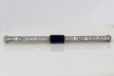 Antique TIFFANY & CO Bar Pin Diamond Sapphire Platinum - Image 3