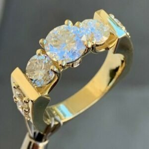 ~2.75 Carat tw Round Diamond Engagement Ring, 14 Karat Gold, Ben Dannie