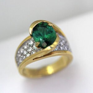 3.07 Carat Oval Green Tourmaline . 1.00 CT Diamonds - 18k Yellow Cocktail Ring