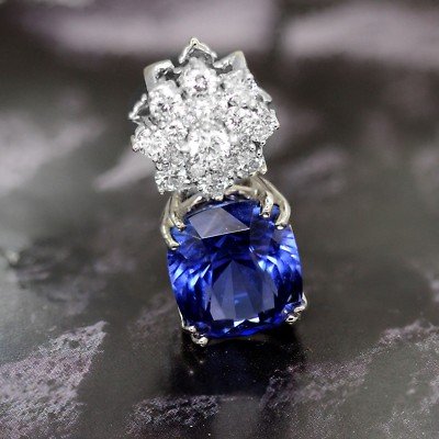 12.56 Carat Tanzanite & DIA Pendant , 18k W , 1990's - Ben Dannie - Image 2