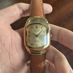 Rolex Cellini 18K YG Black Quartz Watch (Ref.6633)