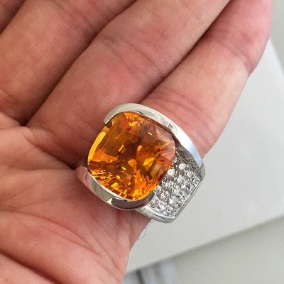 15.65 Carat Huge Cushion Natural Honey Orange Sapphire & Diamond Ring AGTA , GIA - Image 4