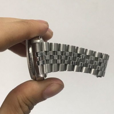 Rolex 16220 Datejust Mens Silver Dial Jubilee Bracelet Mint! - Image 6