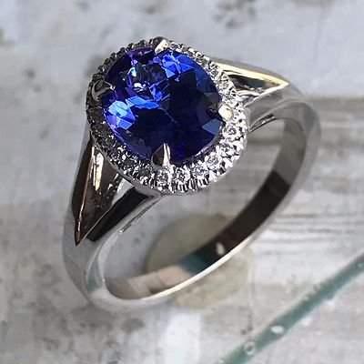 Oval Amazing Violet Tanzanite With Diamond Engagement Halo Ring - 18k White Gold