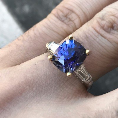 Tanzanite Natural 4.30 Carat Cocktail Ring Vivid Blueish Purple, Block D - Image 2