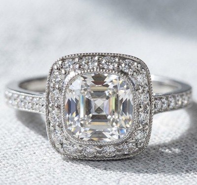 Tiffany & Co. Legacy Cushion Diamond Engagement Ring 1.43 CTW - H VVS2 -Platinum