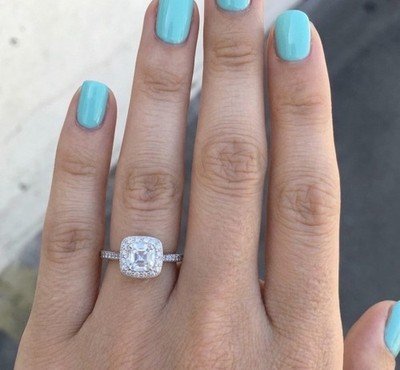 Tiffany & Co. Legacy Cushion Diamond Engagement Ring 1.43 CTW - H VVS2 -Platinum - Image 3