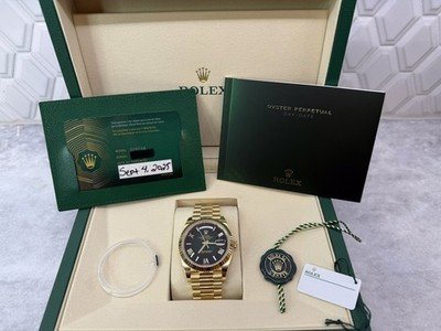Rolex 2025 NIB Day-Date President 40MM 18K gold 228238 Green Ombr'e Oyster - Image 2