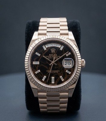 Rolex 2024 228235 Day-Date 40mm Eisenkiesel Dial Rose Gold Box Papers
