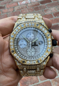 AUDEMARS PIGUET OFFSHORE 42MM BRICK VS CUSTOM DIAMOND WATCH AMAZING PIECE!