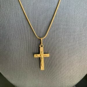 Cross 18 Karat Yellow Gold Pendant