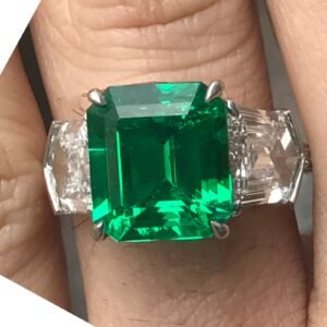 Vivid 3.97 CT Muzo Colombian Green Emerald No Oil Certified