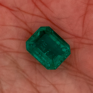 GIA CERTIFIED 5.24 CT NATURAL COLOMBIAN EMERALD FROM MUZO - Top Quality Color