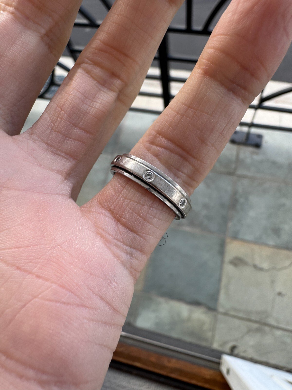 Piaget Possession ring 18k white gold, 7 diamonds size 54 with papers - Image 3