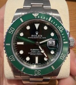ROLEX Submariner "Hulk" Automatic Watch 11610LV W/ Rolex Card & Service 2017