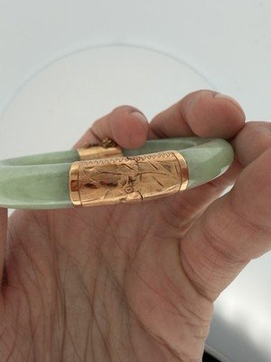 Vintage 14K Yellow Gold Green Jade Bangle 8.8mm Wide Hinged 7" Solid - Image 3