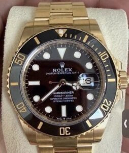 2024 Rolex Submariner Date 41mm 18k Yellow Gold Black Dial 126618LN Box & Papers
