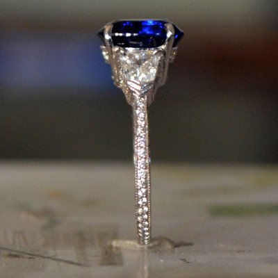 Stunning Blue Sapphire Oval Three Stone Ring with Tapered Baguette Diamonds - Image 5